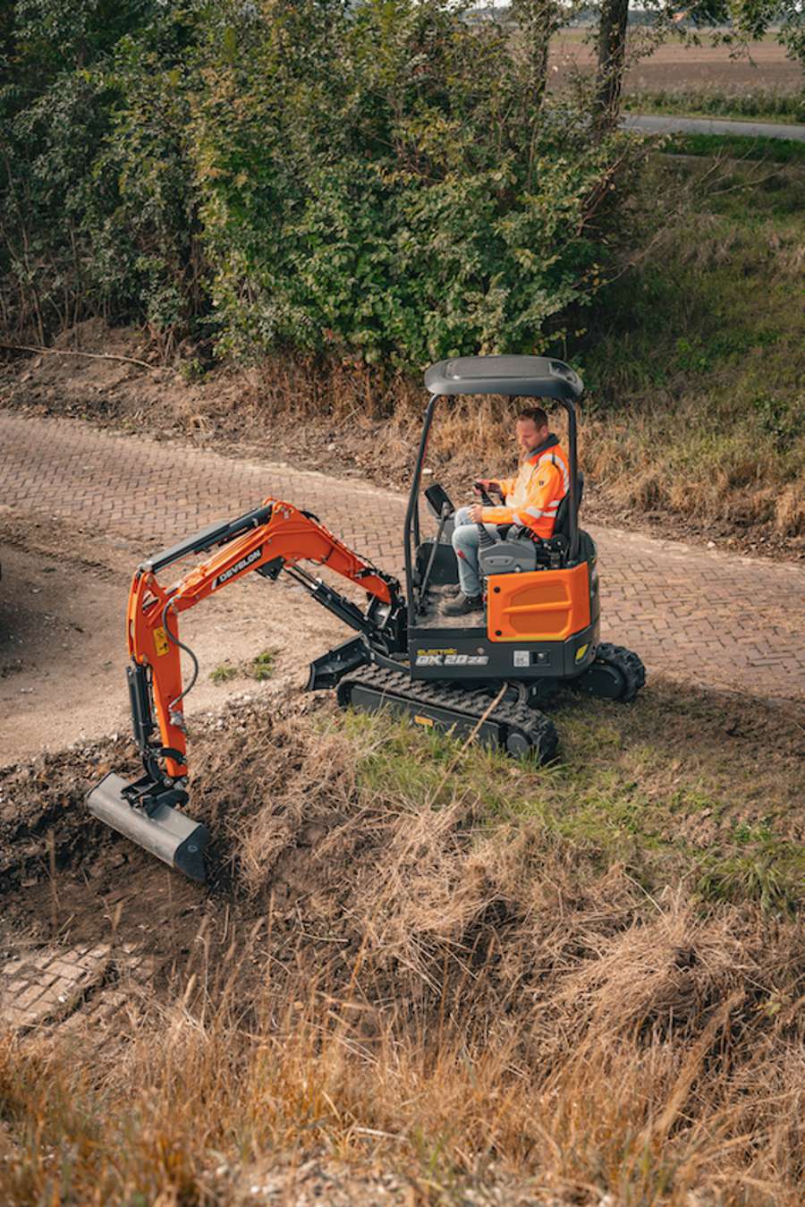 New DEVELON DX10Z-7 Mini-Excavator set for Galabau Premiere