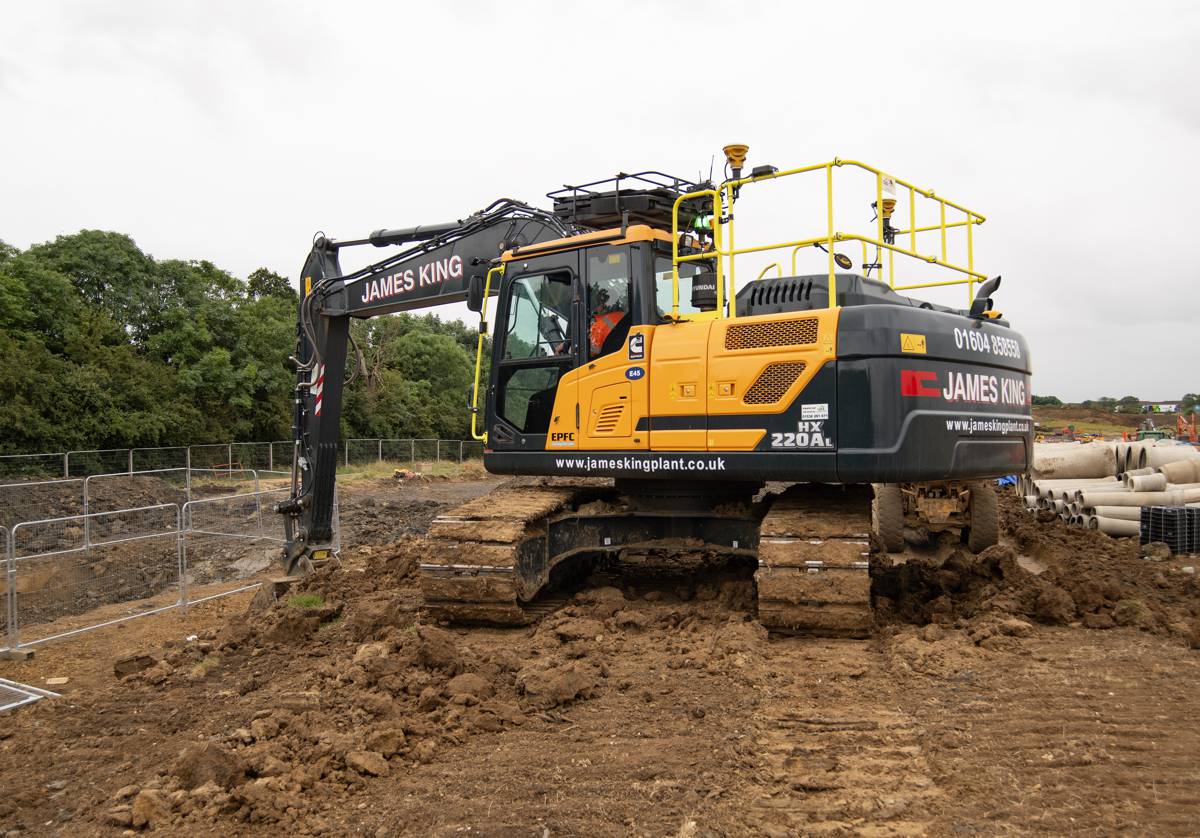 James King Plant expands with new Hyundai Excavator Fleet