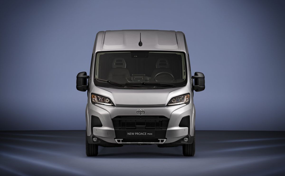 Toyota Proace Max Van released in UK