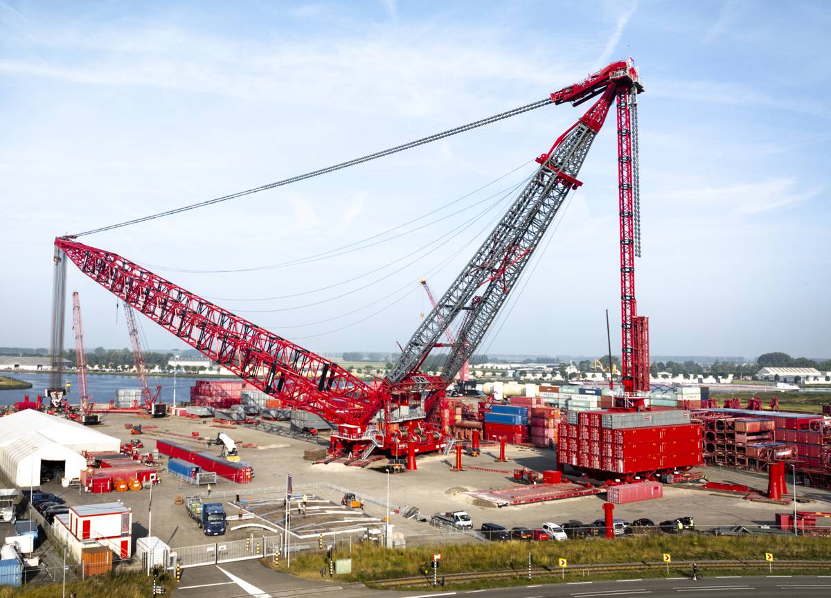 Mammoth Crane Revolutionises Heavy Lifting in Energy and Infrastructure