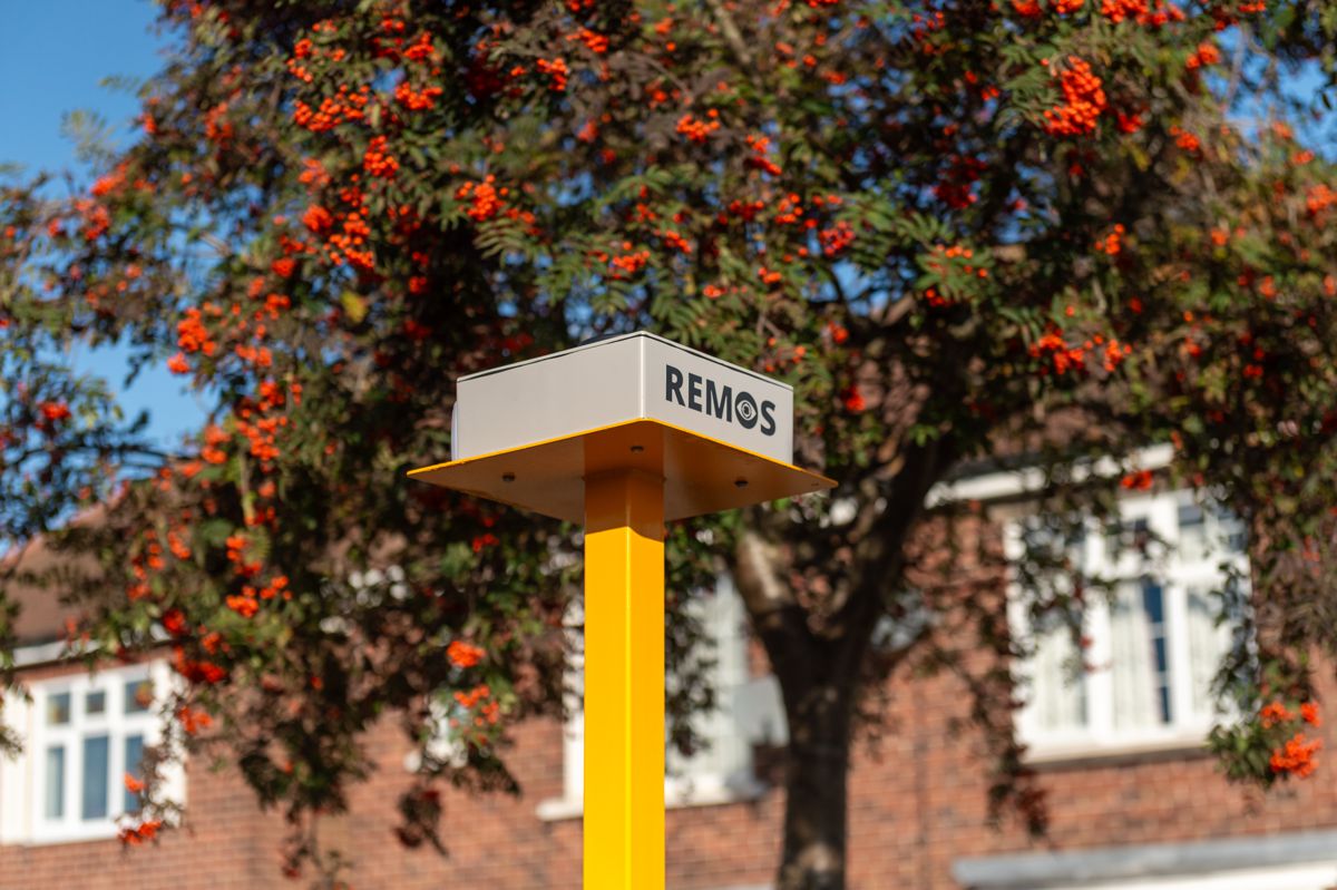 SRL sets the Bar with UltraLight and REMOS Traffic Signal Management