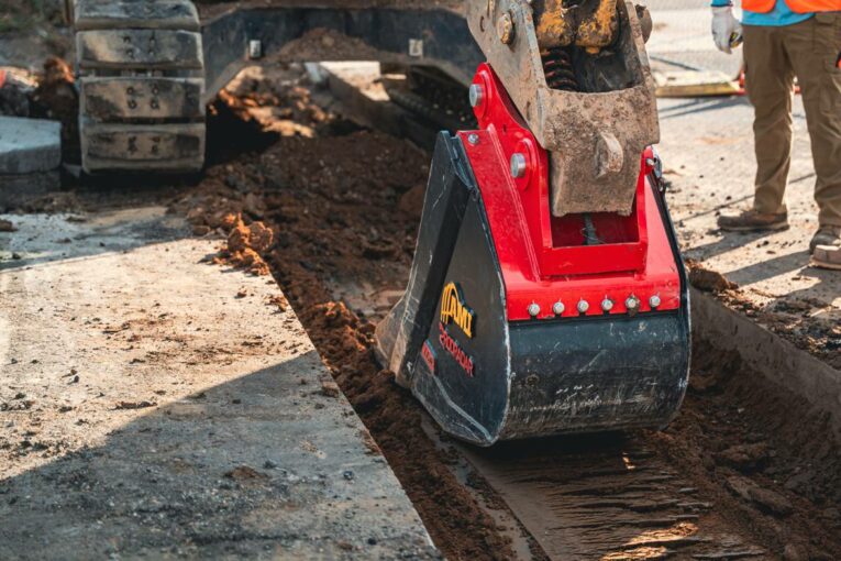 Revolutionising Construction Safety with engcon and RodRadar