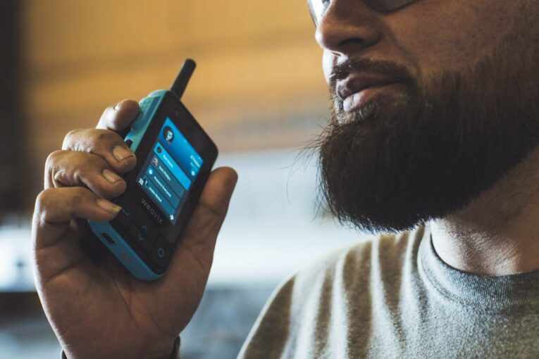 Weavix Walt Smart Radios to Revolutionise Industrial Safety and Communication