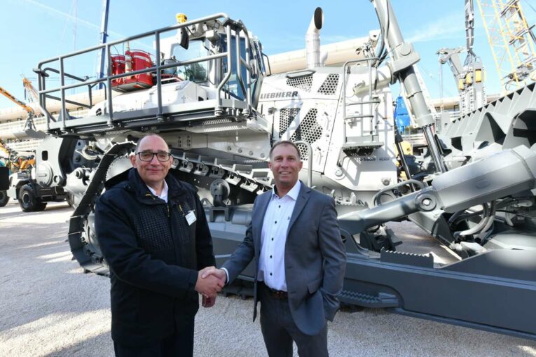 Trimble and Liebherr Join Forces on Smart-Ready PR 776 Generation 8 Bulldozers