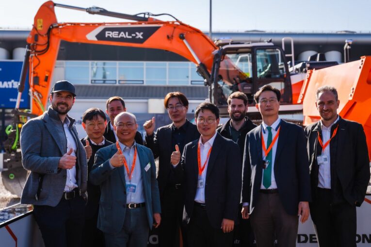 Hyundai, Develon, Gravis Robotics and Holcim Redefine Autonomous Machinery