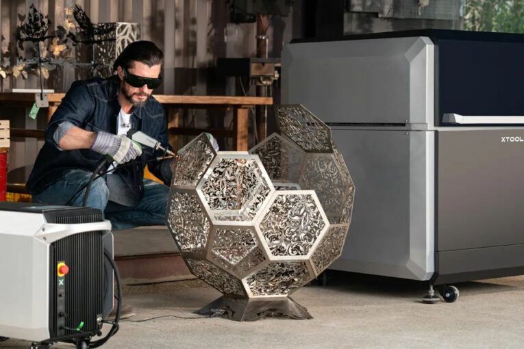 xTool Launching MetalFab All-in-One Laser Welding and Cutting System