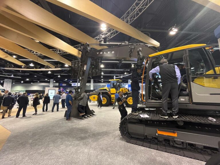 Volvo CE Unveils Mid-Size Electric Powerhouses in North America