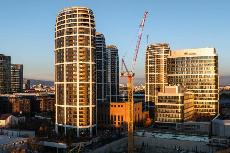 Liebherr Luffing Cranes Take Bratislava’s Tallest Tower to New Heights