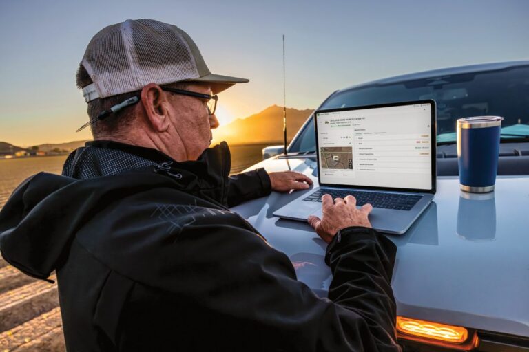 John Deere Unleashes PRO Service for Machinery Self-Repair