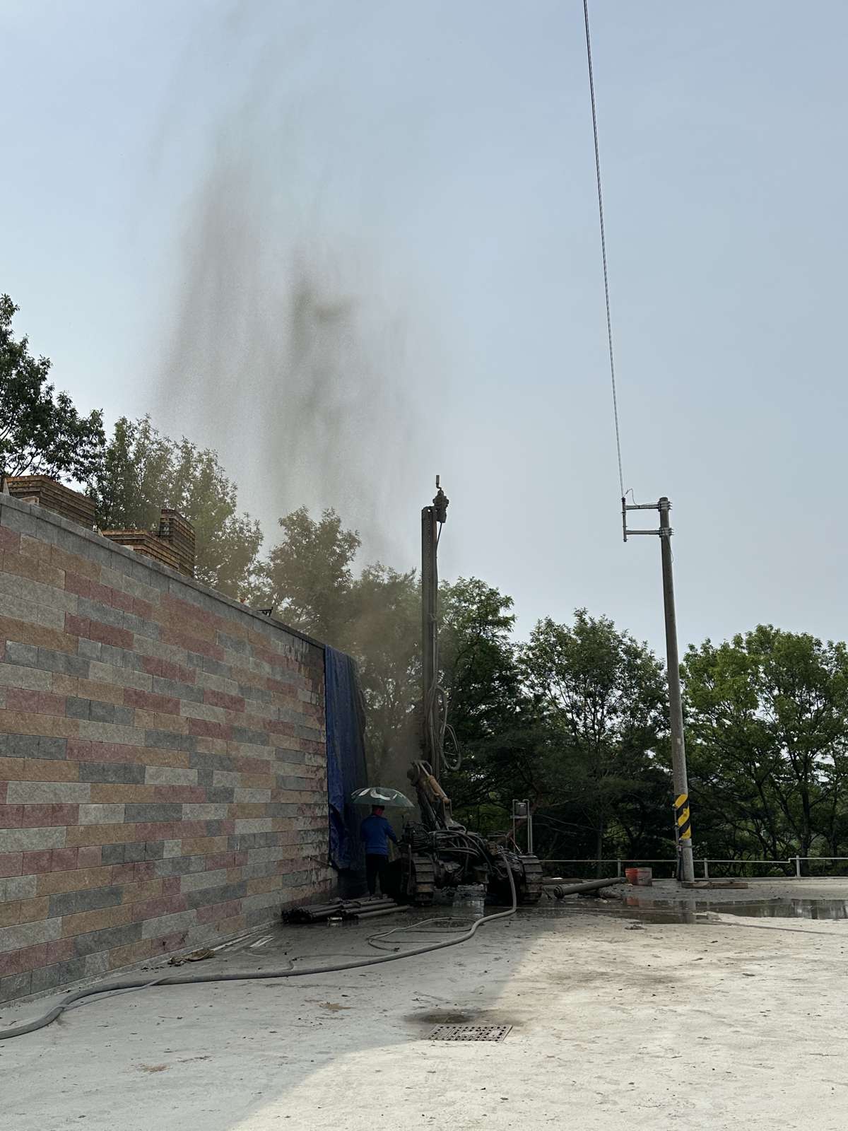 How Atlas Copco's X28 Speeds Up Urban Slope Reinforcement in South Korea