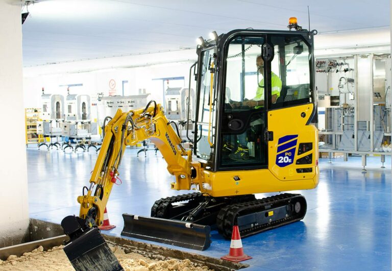 Komatsu’s PC20E-6 Promises A New Era in Electric Mini Excavators