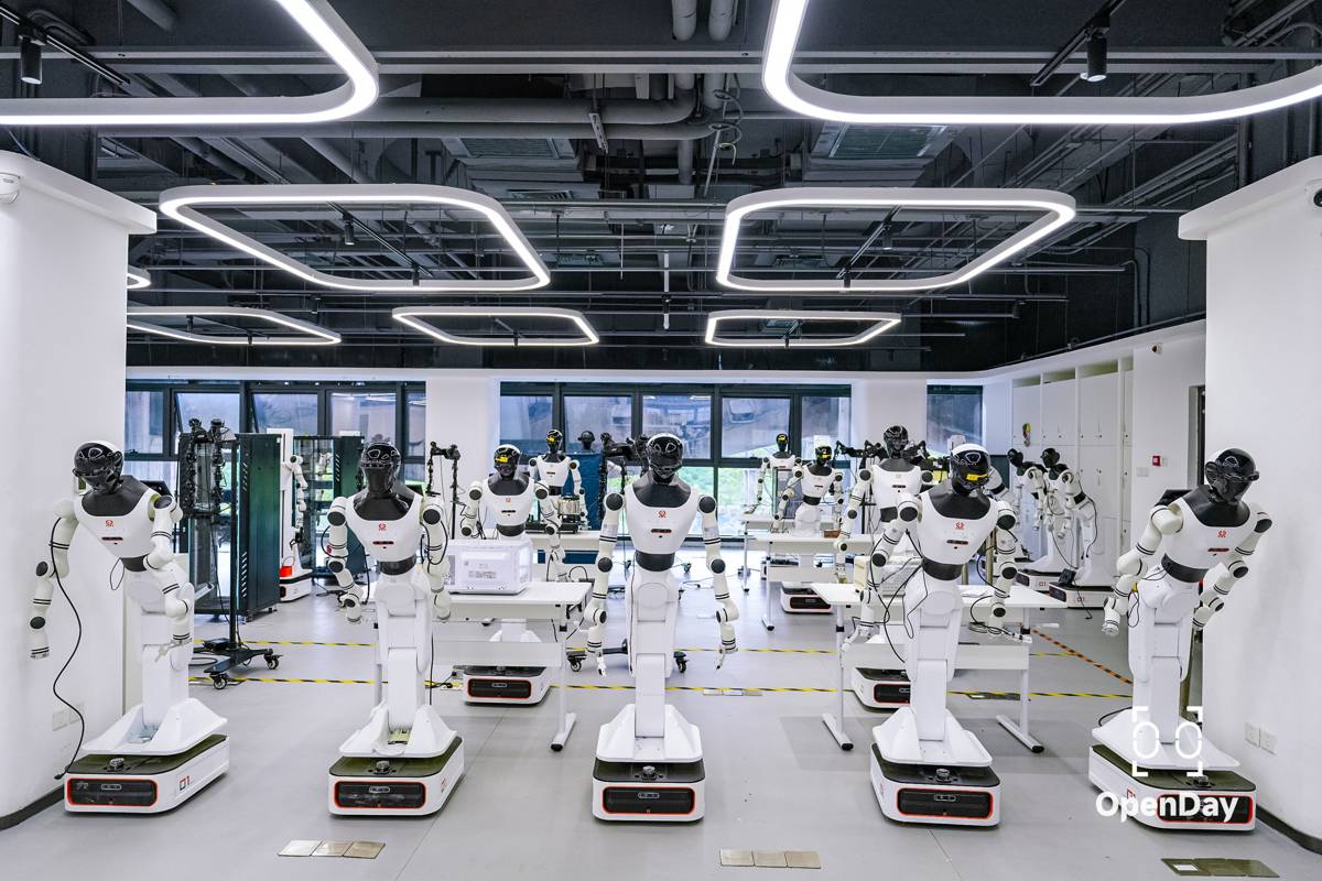 RealMan Opens Ground-breaking Humanoid Robotics Data Training Hub