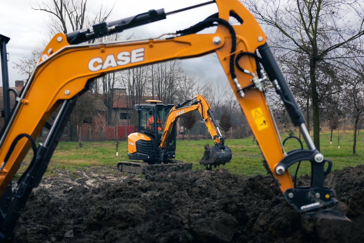 CASE Expands Mini Excavator Range with High-Spec CX38D