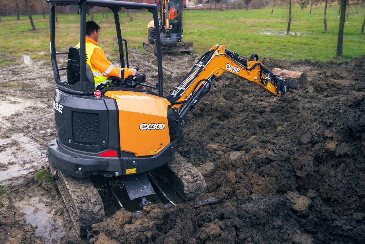 CASE Expands Mini Excavator Range with High-Spec CX38D