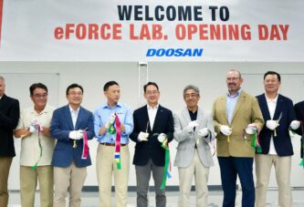 Doosan Bobcat Unveils eFORCE LAB to Drive Modular Battery Innovation