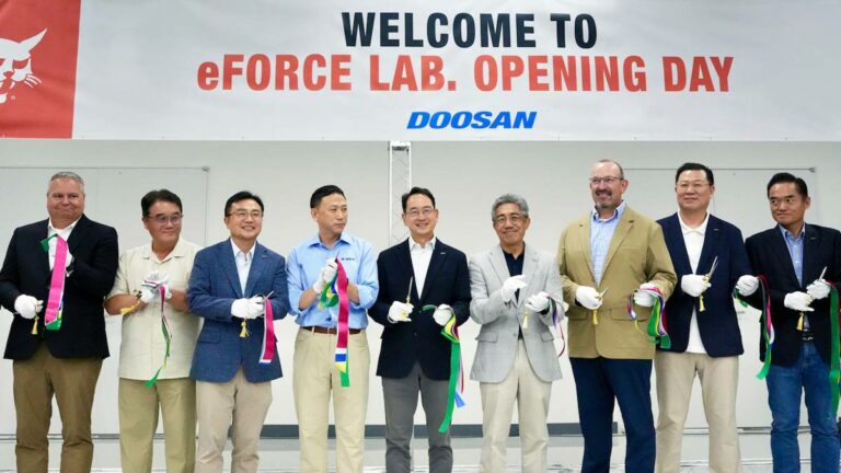 Doosan Bobcat Unveils eFORCE LAB to Drive Modular Battery Innovation