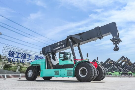 XCMG XCS100S Reach Stacker Powers a New Era in Wind Energy Logistics