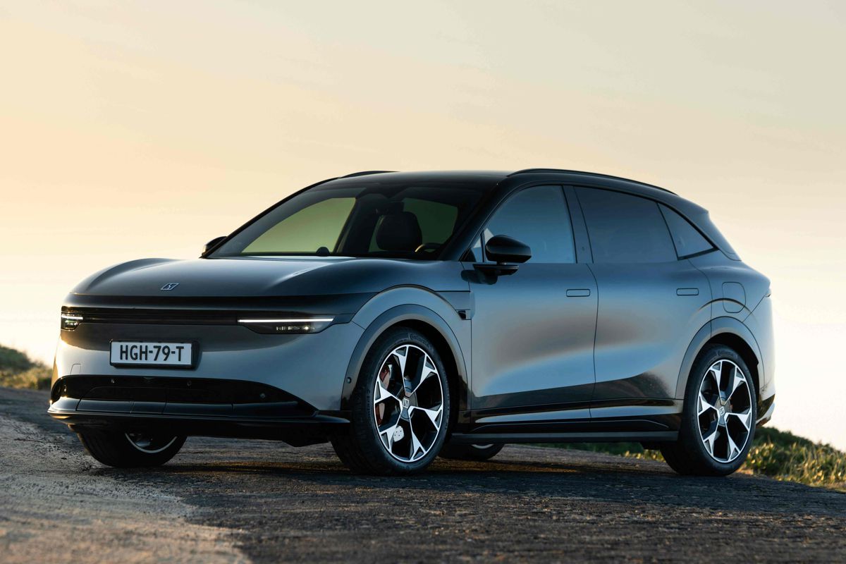 ZEEKR lands in Greece with premium EV tech taking the stage at Thessaloniki
