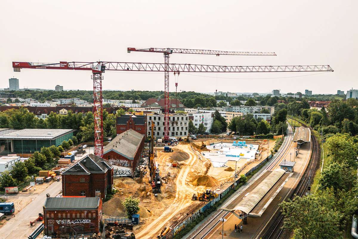 Liebherr Cranes Power Rostock’s ULMICUM Project with Precision and Reliability