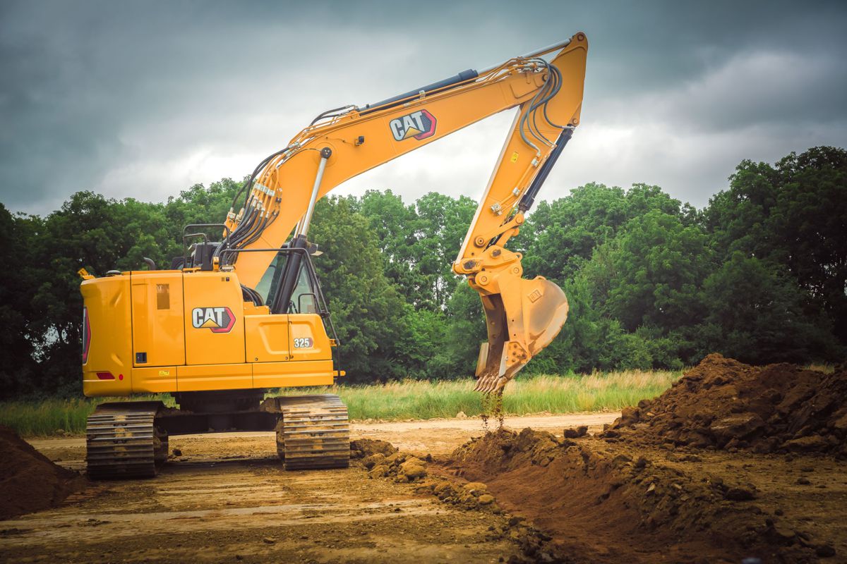 Forging Stability In Tough Terrain With Caterpillar's 325 Heavy Duty Undercarriage