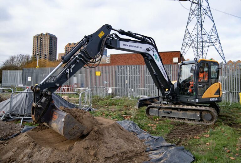 TPH Plant Hire Expands With New Hyundai Excavators