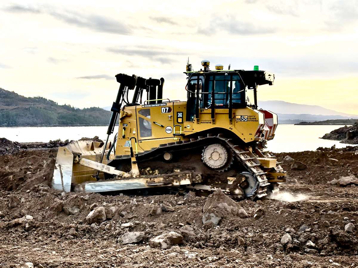 Stevens Expands Fleet Capabilities With New Caterpillar D7 Dozers
