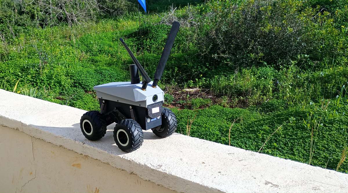 Hands-on STEM Robotics and AI Learning with FrodoBots EarthRover Mini+