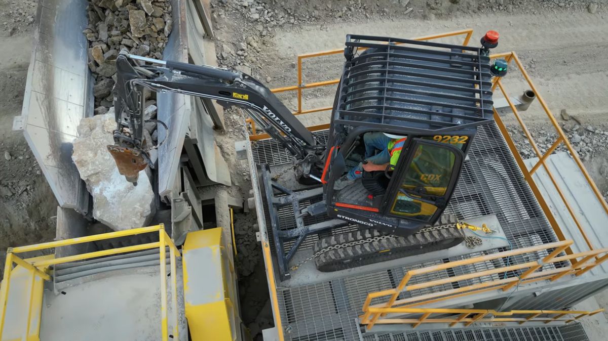 Electric Excavators Finding Their Place in Harsh Quarry Environments