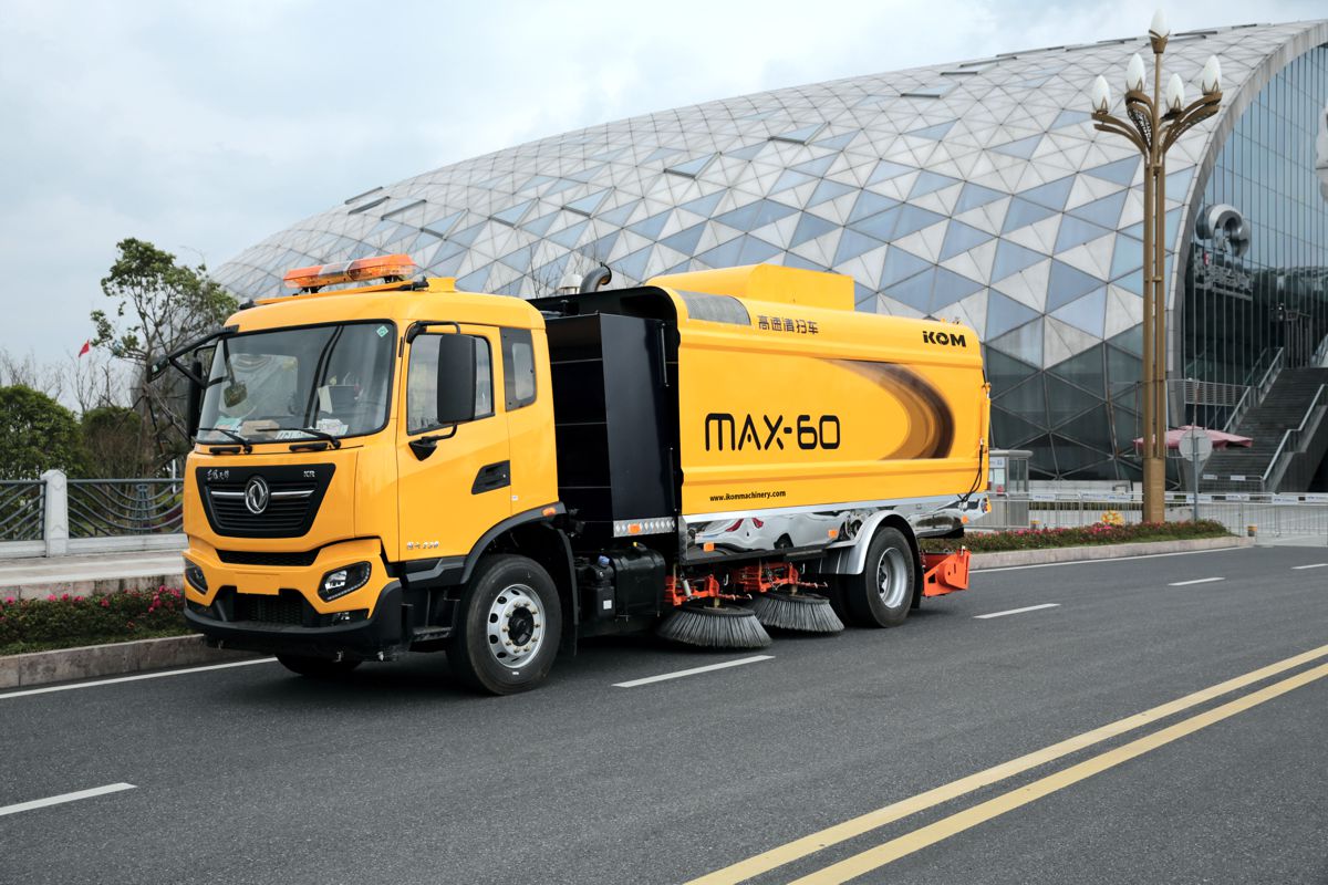 China’s High Speed Sweeping Revolution Reshapes Highway Maintenance