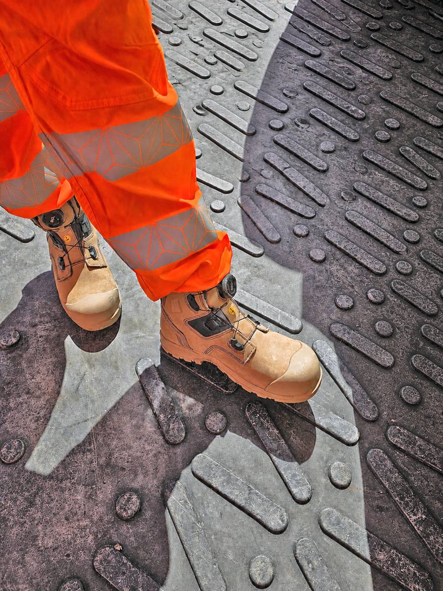 Costain Redefines PPE Standards for a More Inclusive Infrastructure Workforce