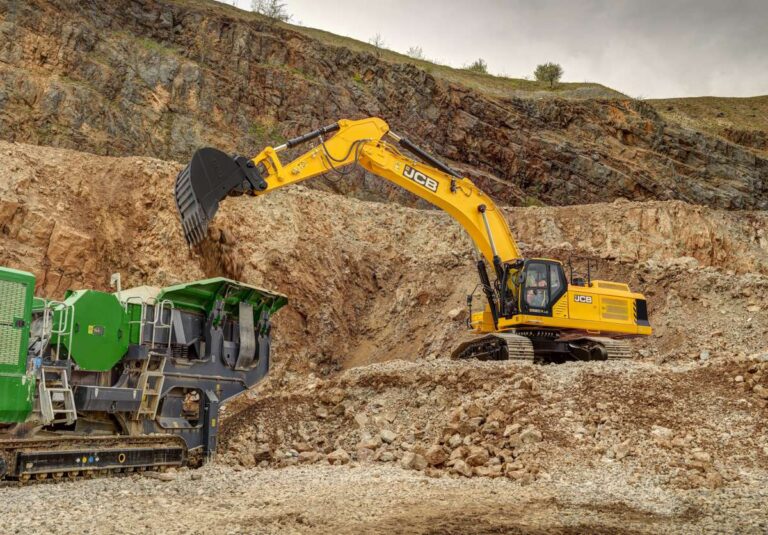 JCB to Showcase Their Largest Ever X Series Excavator at Hillhead