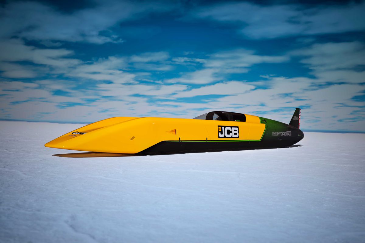 JCB Hydromax Chases Hydrogen Glory on the Bonneville Salt Flats