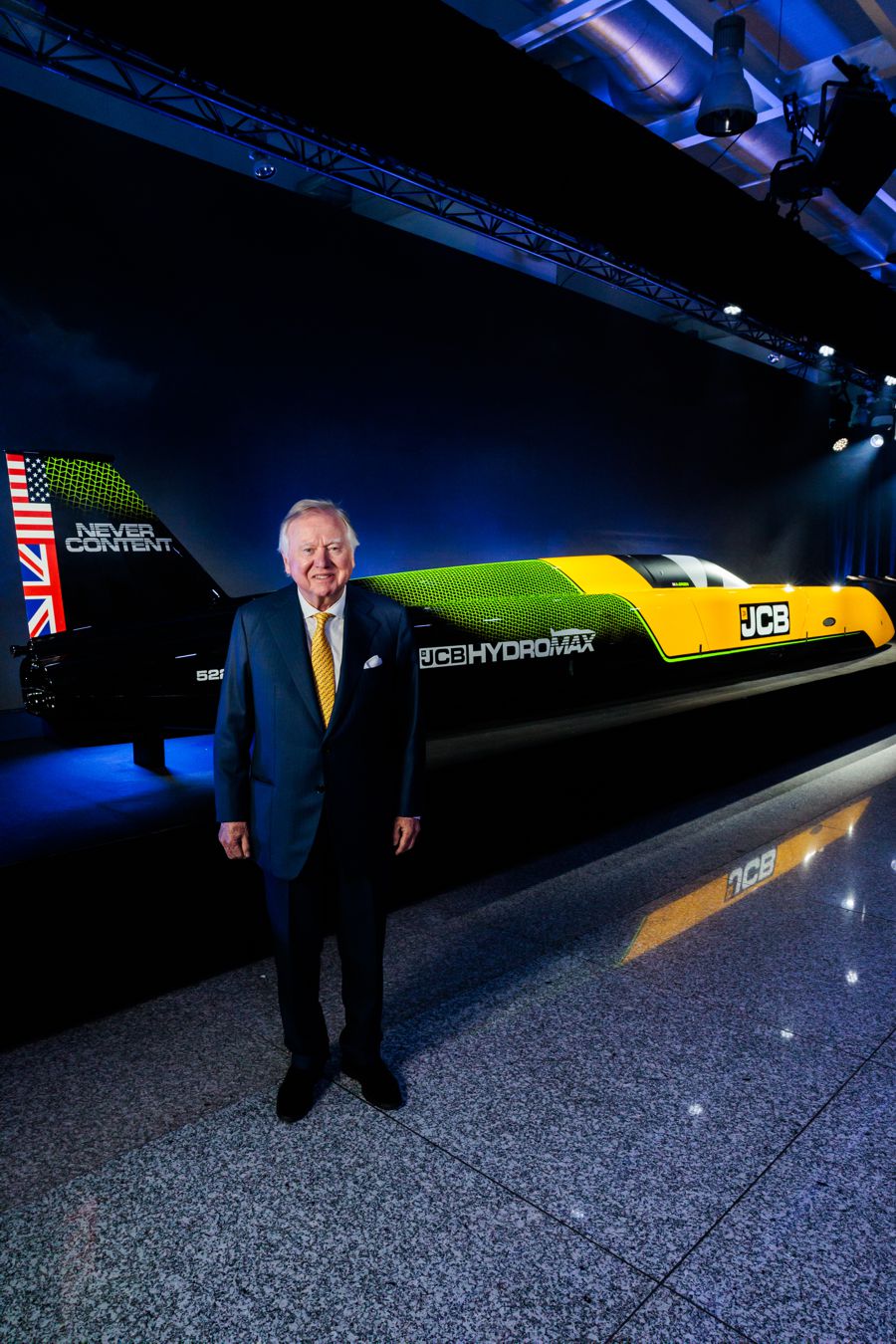 JCB Hydromax Chases Hydrogen Glory on the Bonneville Salt Flats
