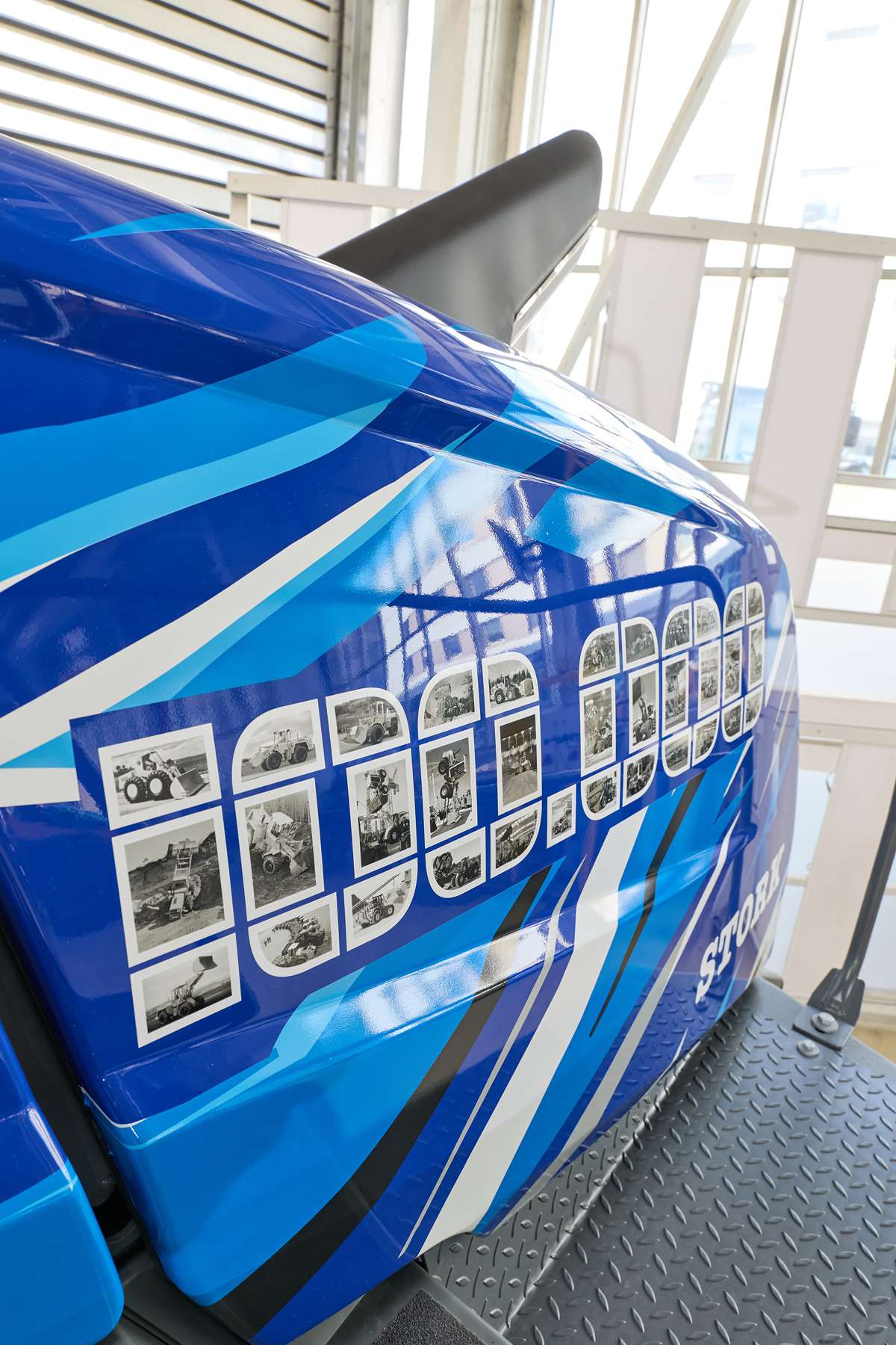 Liebherr Celebrates 100,000 Wheel Loader Milestone