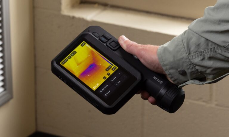 FLIR Builds an App Store Into the Thermal Camera With Its New iXX-Series