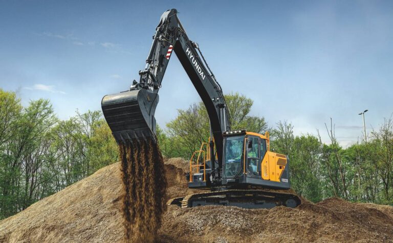 Hyundai Takes Aim at UK Rental Market with A New Excavator for Hillhead