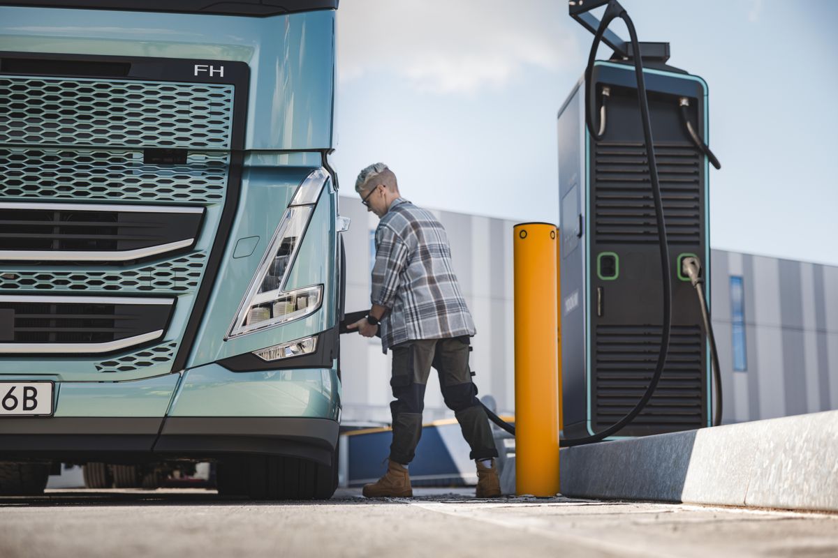 Volvo Pushes Electric Trucking Past The 700 Kilometre Mark
