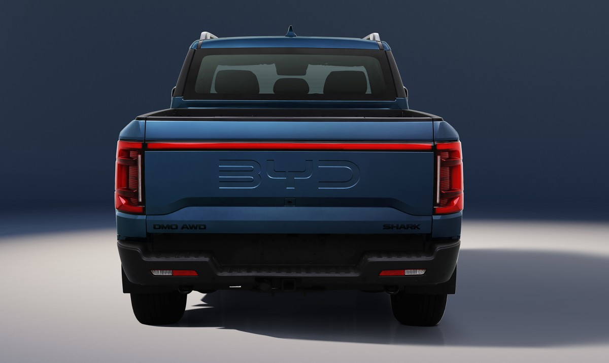BYD SHARK Takes On the Ford Ranger PHEV in a Reformed Pickup Market