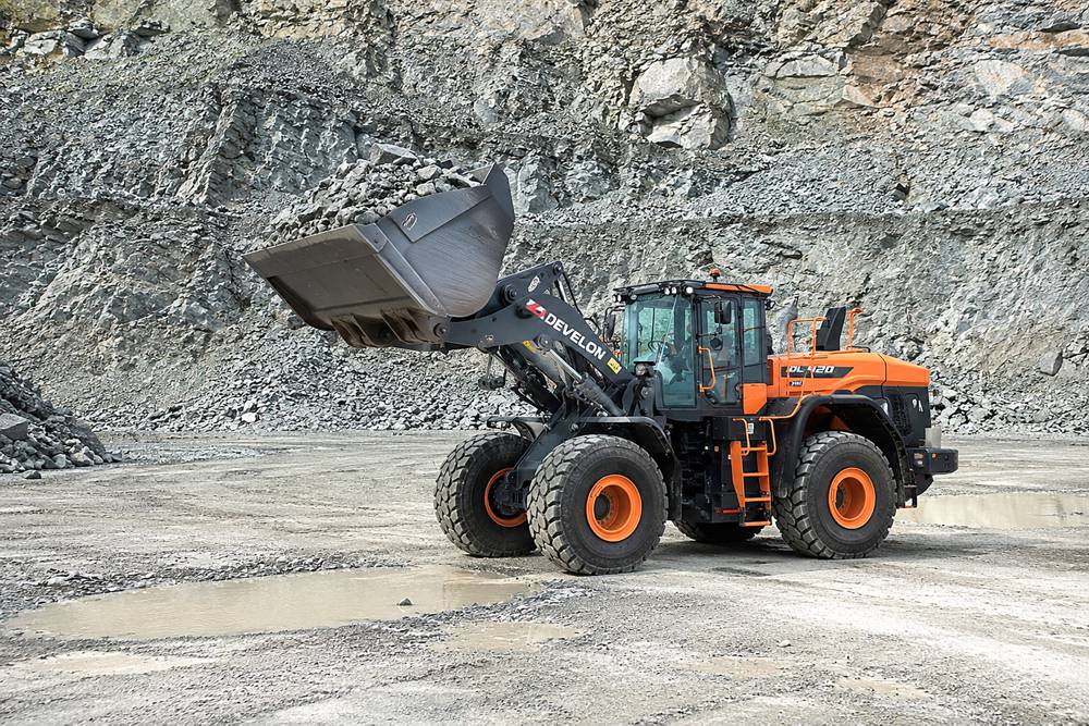Develon to Spotlight AI Safety and Series 9 Heavy Excavators at steinexpo 2026
