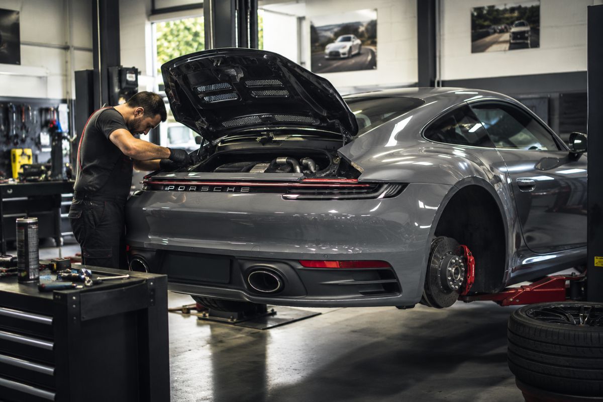 Performance Vehicles and the Role of High-Quality Car Parts