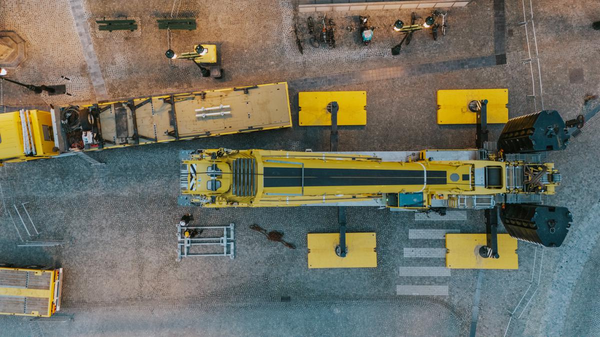 The Tadano AC 7.450-1 and the Economics of Constrained Lifting