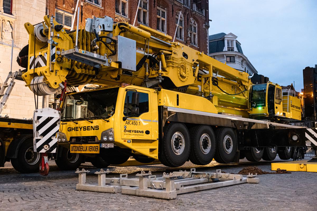 The Tadano AC 7.450-1 and the Economics of Constrained Lifting