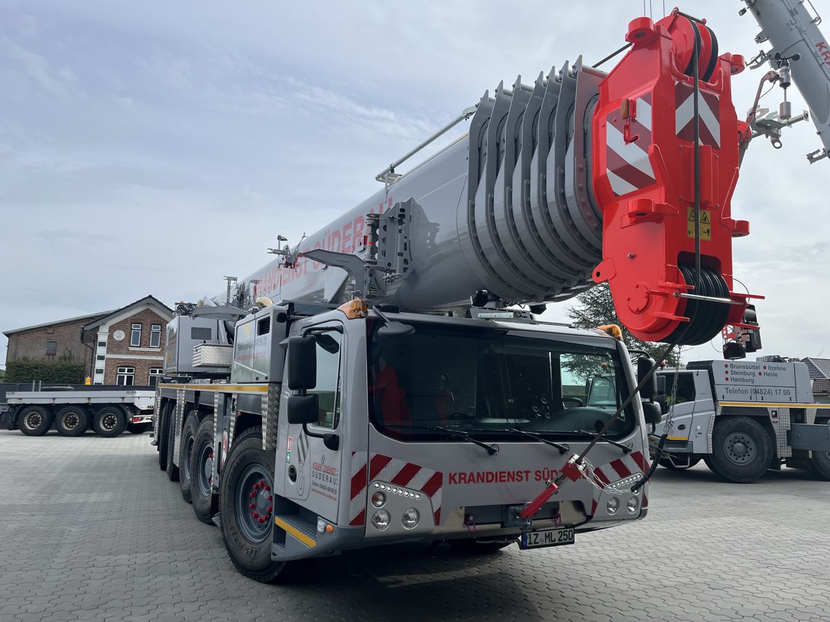 Krandienst Süderau Strengthens Heavy Lifting Capability with Tadano AC 5.250L-2
