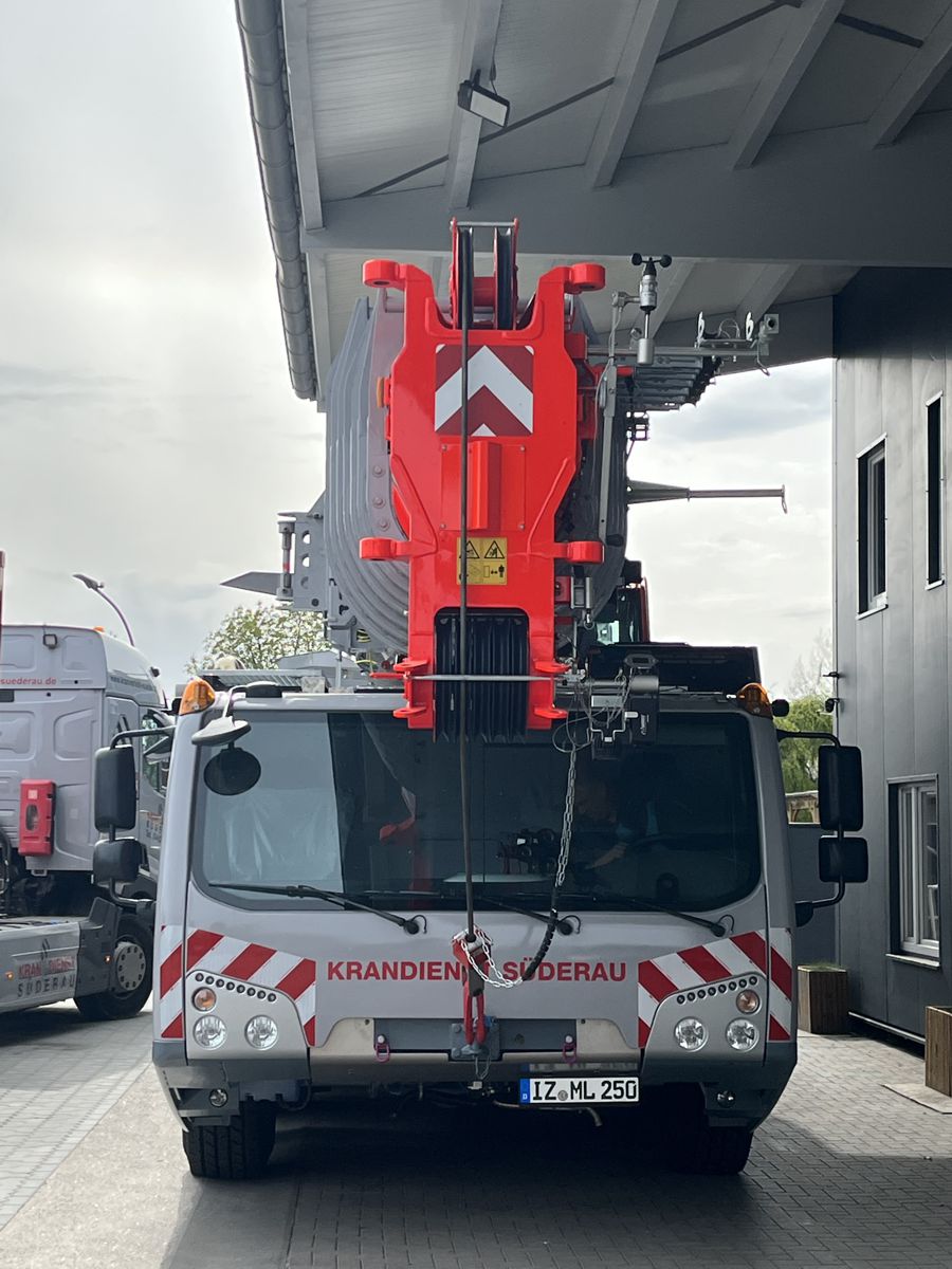 Krandienst Süderau Strengthens Heavy Lifting Capability with Tadano AC 5.250L-2