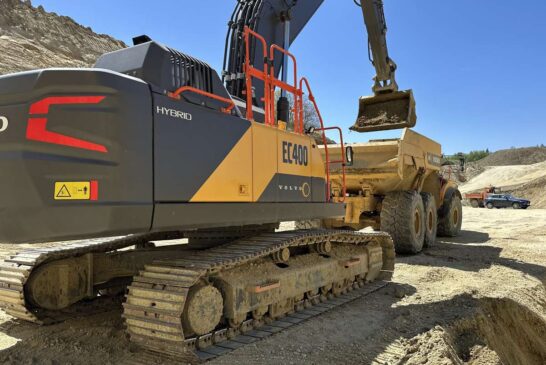 Volvo EC400 Hybrid Cuts Fuel Use by 30% at Clariant Bentonite Mines