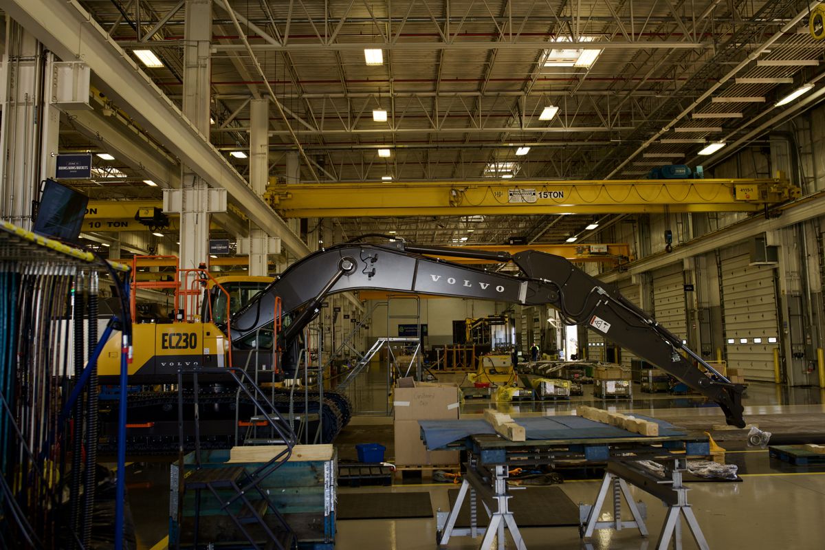 First USA Built Volvo Excavators Signal a Shift Towards Regional Manufacturing