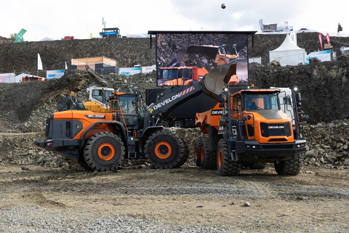 Develon Puts Machine Intervention and Electric Excavation to Work at steinexpo