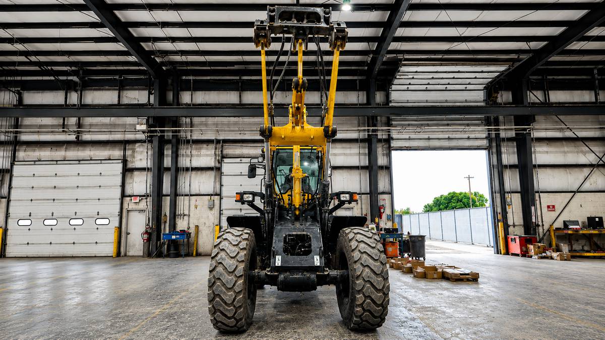 HKX Brings Field-Installed Hydraulics to Wheel Loaders